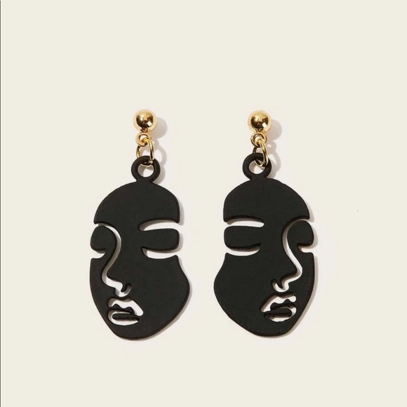 - Jewelry - Face Design Drop Earrings